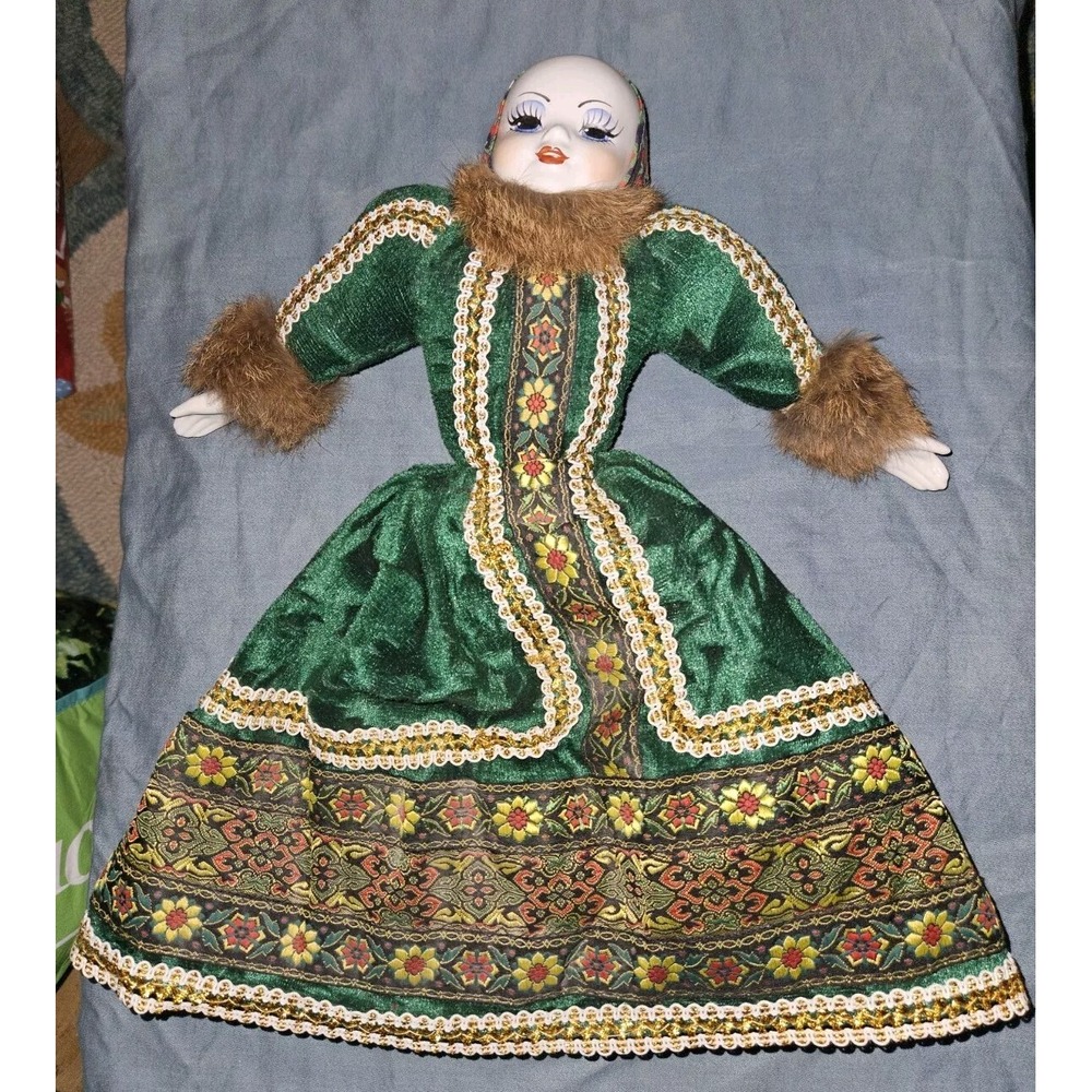 Russian handmade Porcelain Traditional Folk Costume Green Red Doll 15''‎